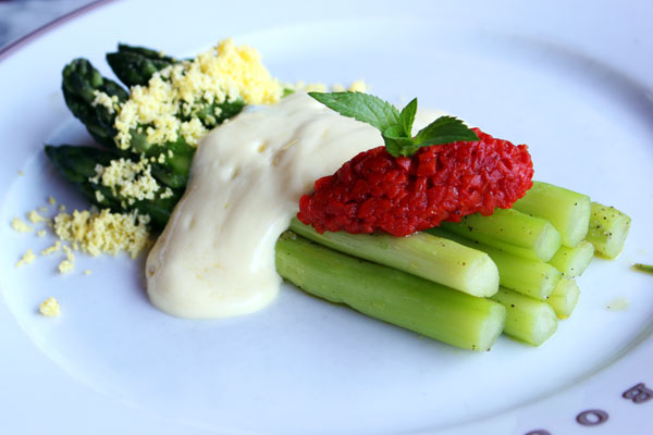 asparagus salad at bouchon bistro