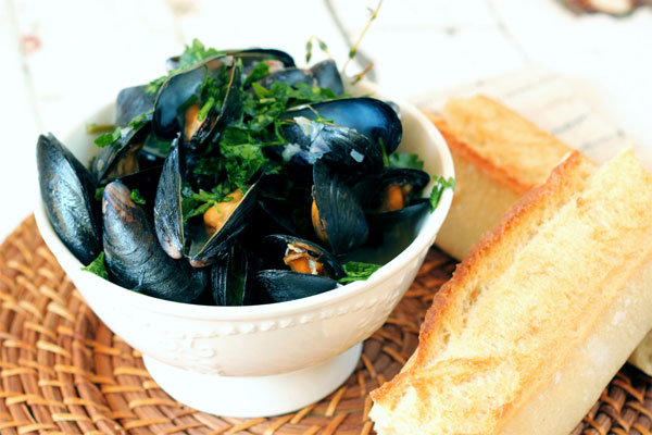 mussels in white wine