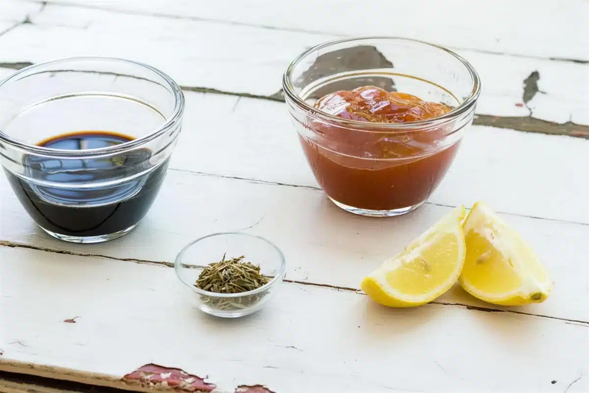 Apricot preserves, vinegar and lemon juice measured into small glass bowls