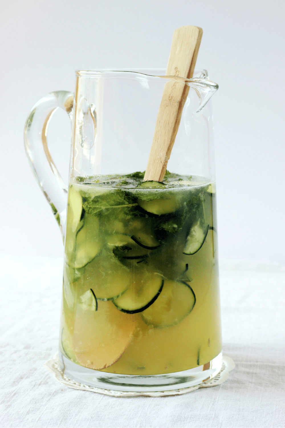 Boozy Mint Lemonade