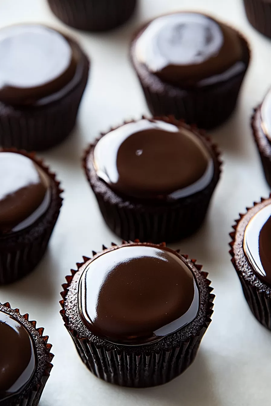 Copycat Hostess Cupcakes